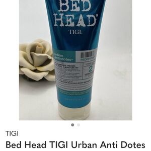 BedHead TIGI Urban Anti-Dotes Conditioner - Teal and White Tube